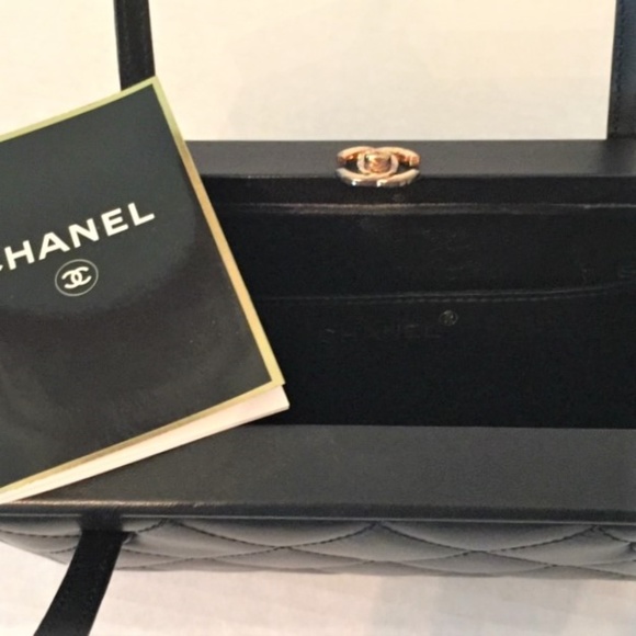 CHANEL Black Lambskin Evening Handbag, Authentic - Picture 6 of 8